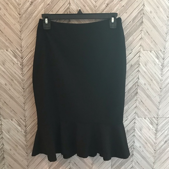 The limited black pencil skirt w/ mermaid hem - Picture 4 of 4